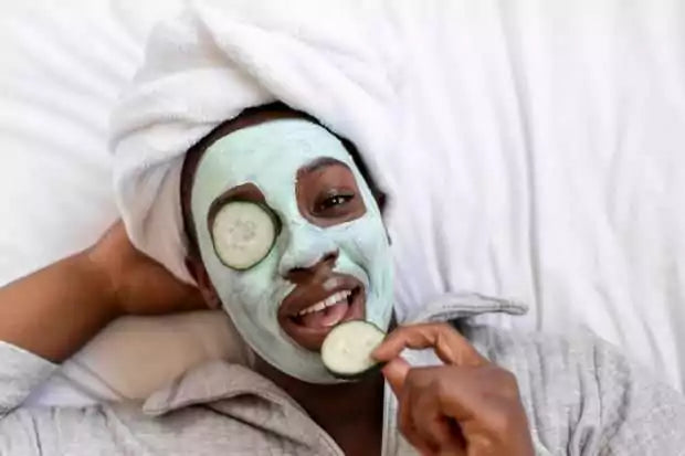SENSSE in The Sun: Best LED Face Mask Pick